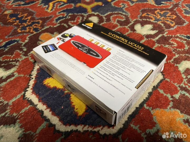 Внешняя звуковая карта Behringer UCA222