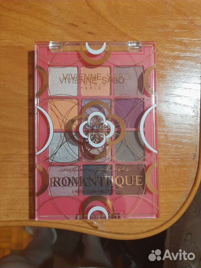 Vivienne sabo тени