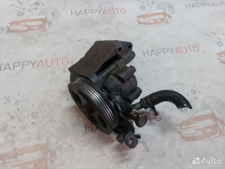 Насос гур Nissan Primera P11 GA16