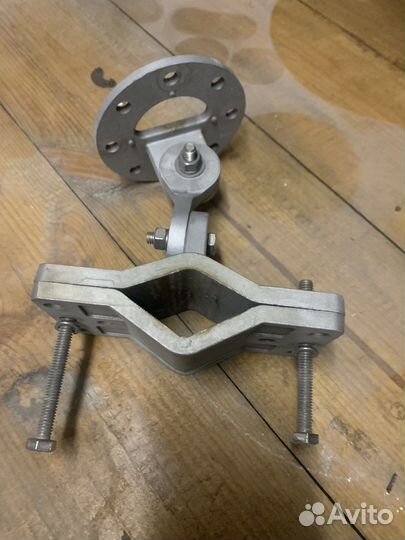 Кронштейн для телевизора поворотный и для антенн