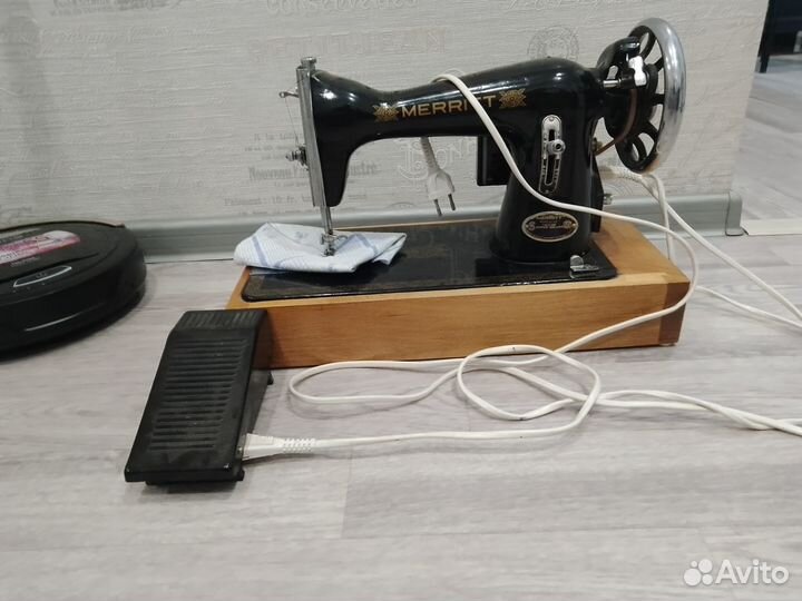 Швейная машинка merrit