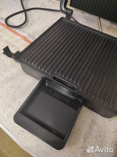 Контактный гриль Tefal GC242832