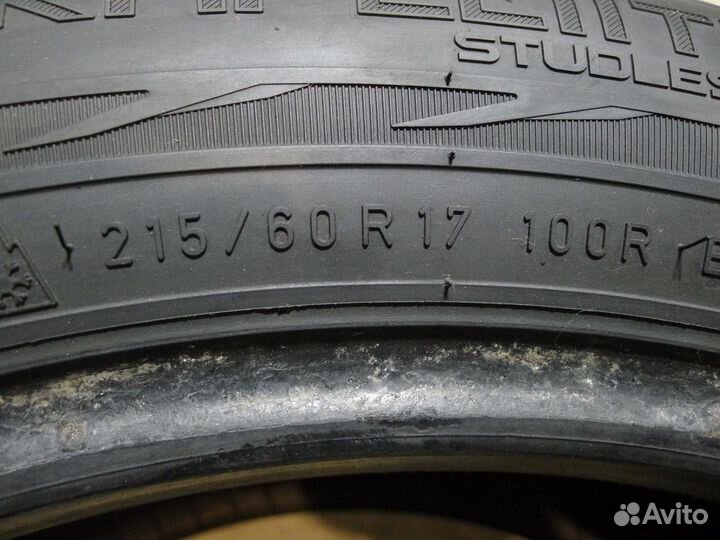 Nokian Tyres Hakkapeliitta R2 SUV 215/60 R17 100R