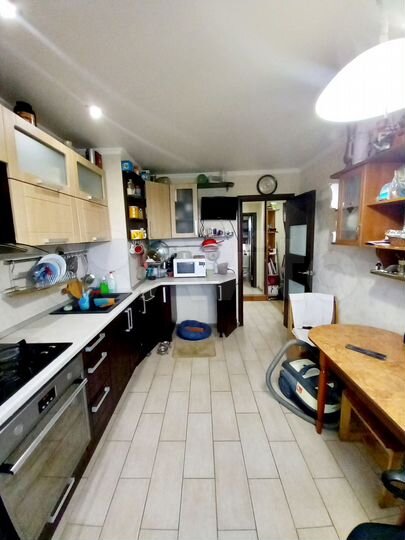 3-к. квартира, 70 м², 4/9 эт.