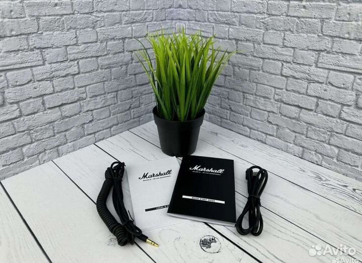 Беспроводные наушники Marshall