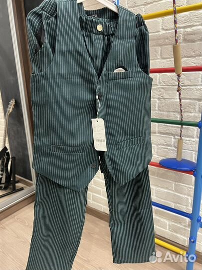 Костюм на мальчика 146-152