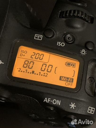 Фотоаппарат Canon EOS 77D body