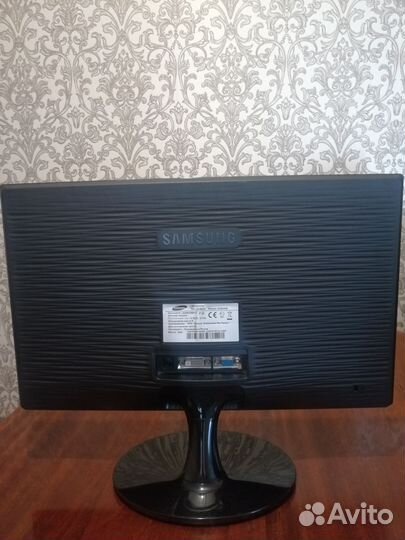 Монитор Samsung Syncmaster S20B300 60 Герц