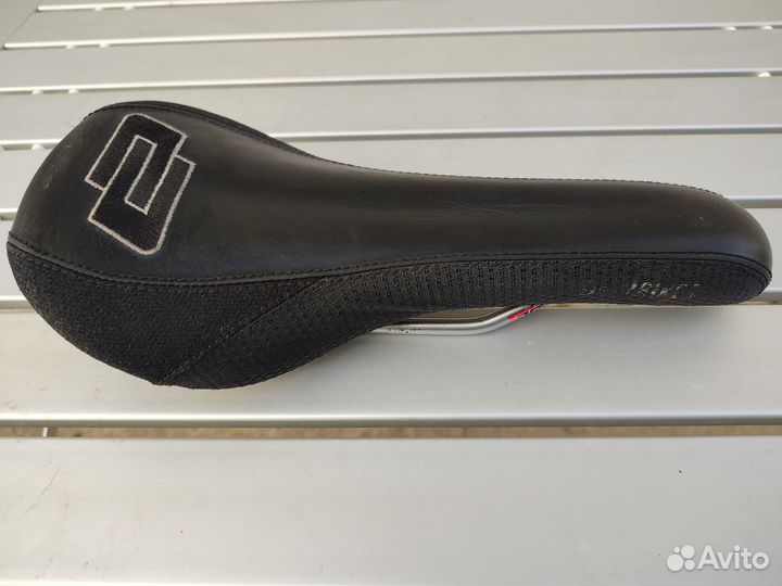 Седло спортивное DMR Longhaul Saddle черное, б/у