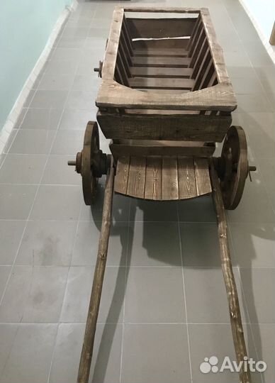 Телега деревянная