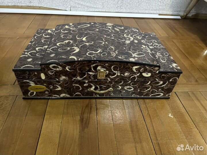 Набор столовых приборов