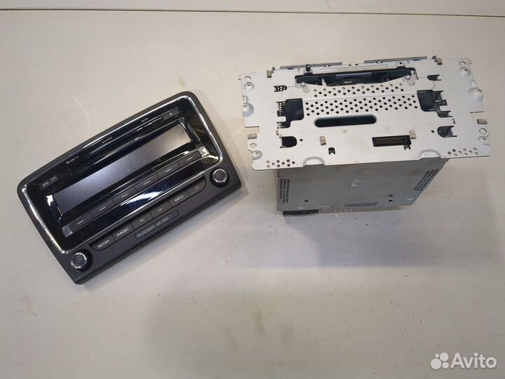 Магнитола Skoda SuperB, 2012