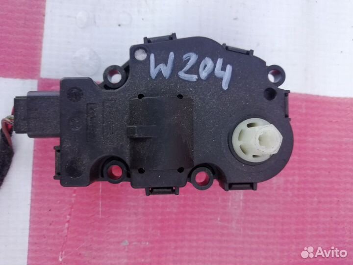 Сервомотор заслонки отопителя Мерседес А2218200042