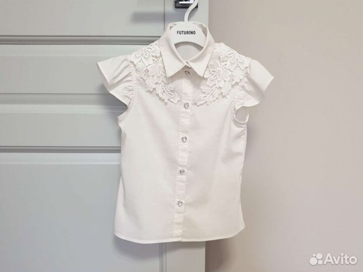 Рубашка без рукавов с кружевом