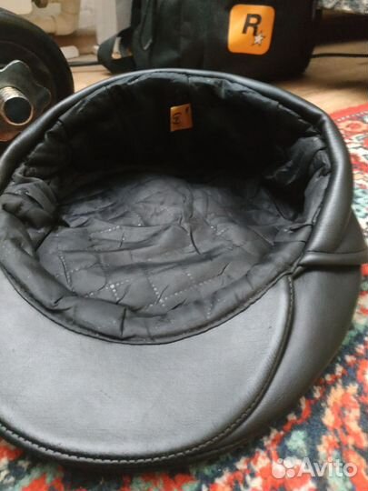 Мужская кожаная кепка