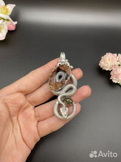 Серебряная подвеска с турмалином. Змея