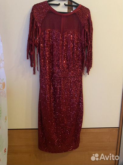 Платье блестящее