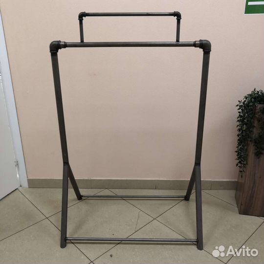 Вешалка для одежды напольная