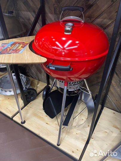 Гриль weber красный