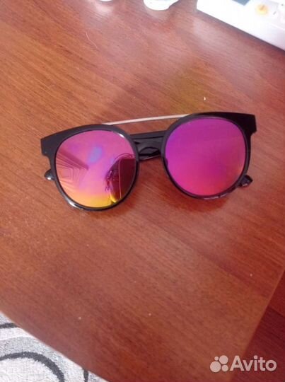 Солнцезащитные очки женские