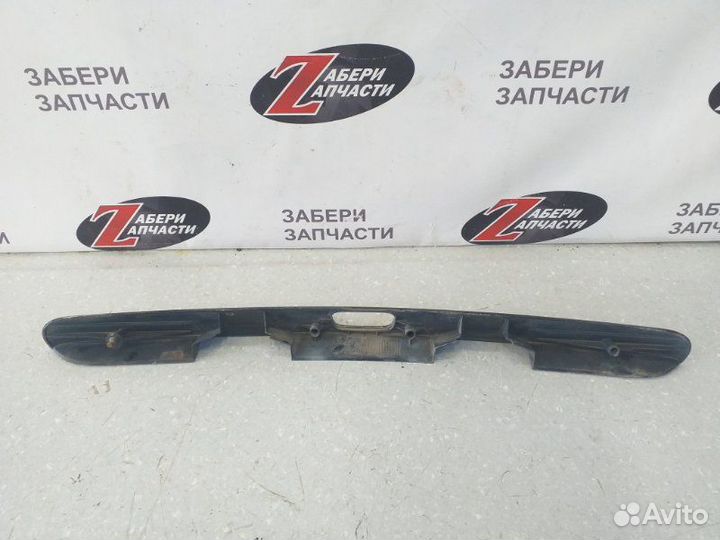 Накладка крышки багажника Volvo S40 2.0 1995-1999