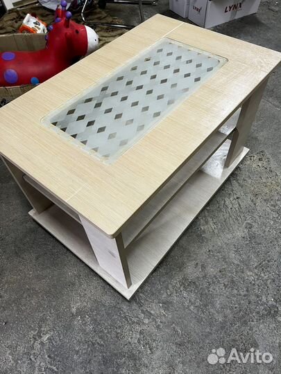 Журнальный стол