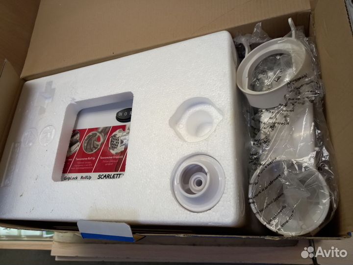 Scarlett SC-MG45M08 мясорубка