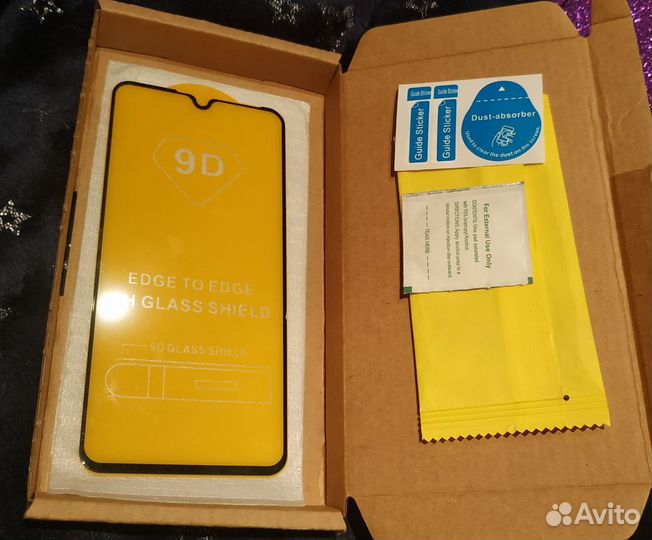 Защитное стекло на Honor 10