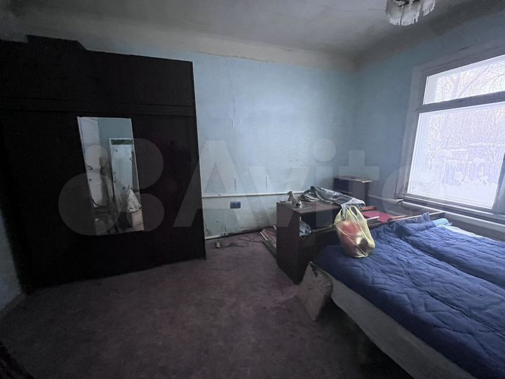 Комната 27 м² в 2-к., 1/1 эт.