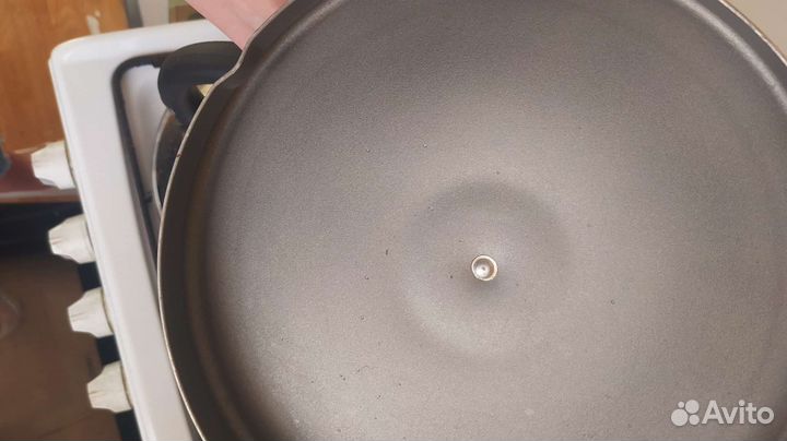 Сковорода с крышкой б/у