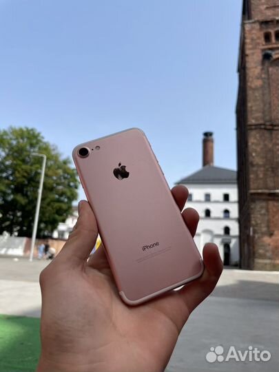 iPhone 7, 32 ГБ