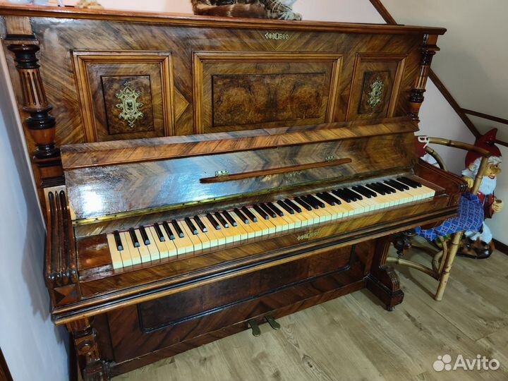 Старинное пианино немецкое