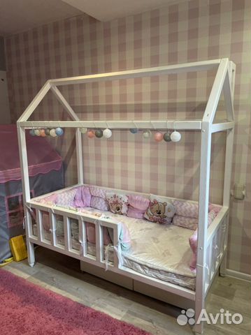 Детская кровать домик с матрасом объявление продам
