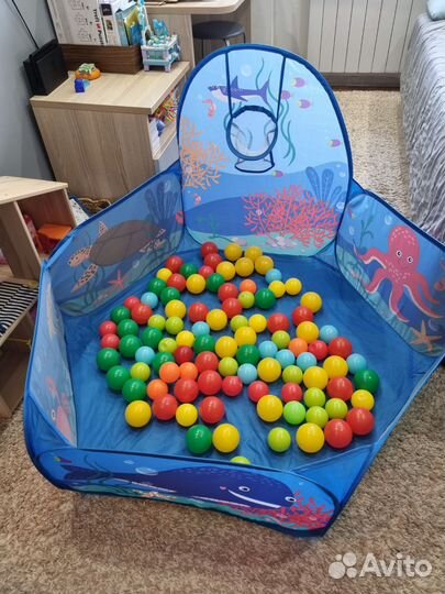 Сухой бассейн с шариками