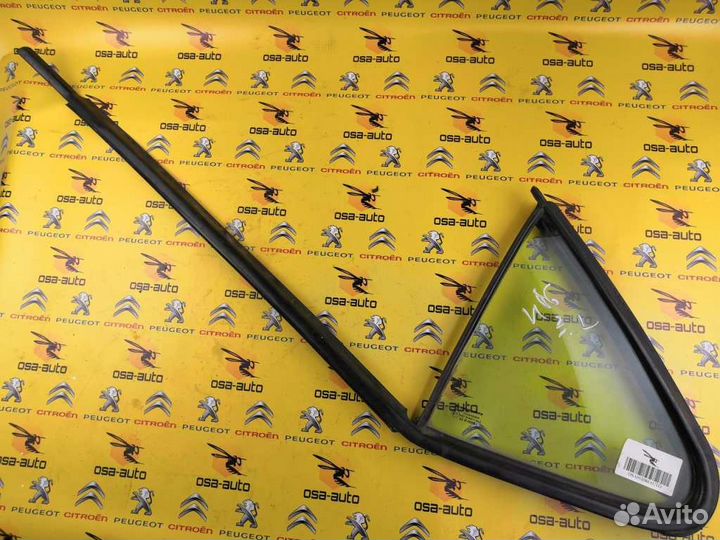 Стекло задней двери левое глухое peugeot 406