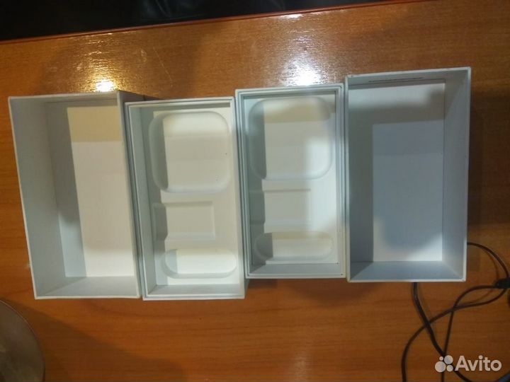 Коробка от телефона IPone 5S и IPone 6S