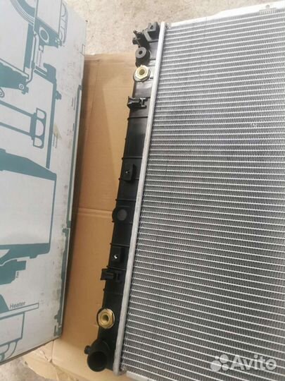 Радиатор охлаждения SsangYong Rexton 2,7