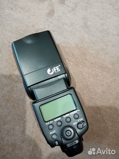 Вспышка на камеру Canon