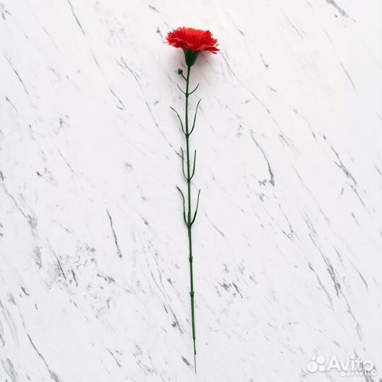 Искусственные гвоздики. Букет из 30 цветов