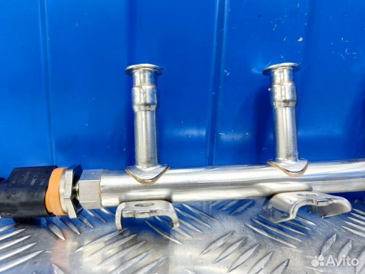 Топливная рампа Volkswagen Golf MK6 1.2 CBZ 2012