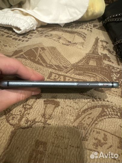 iPhone 8, 64 ГБ