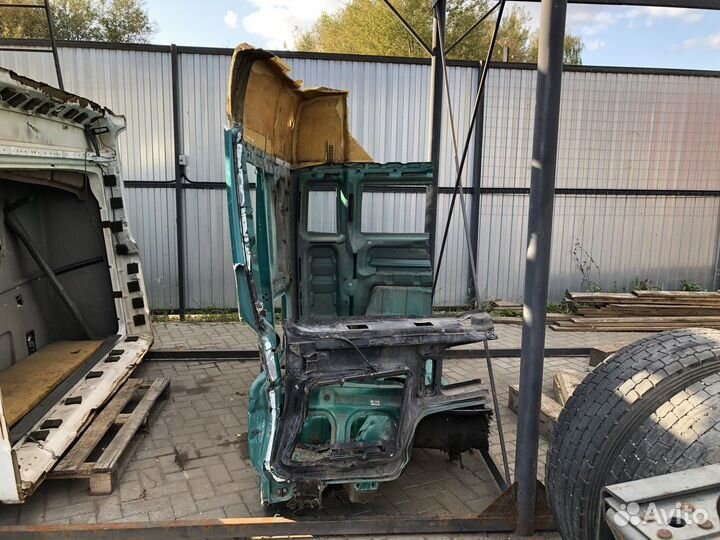 Четверть кабины правая Man TGA