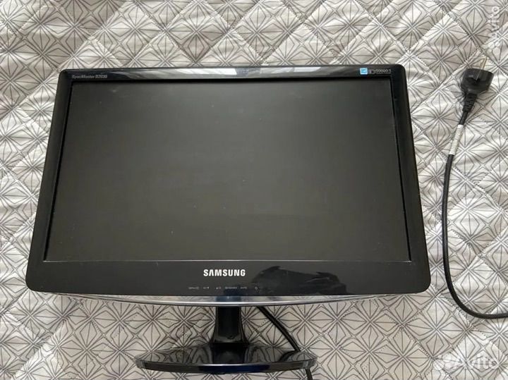 Монитор Samsung