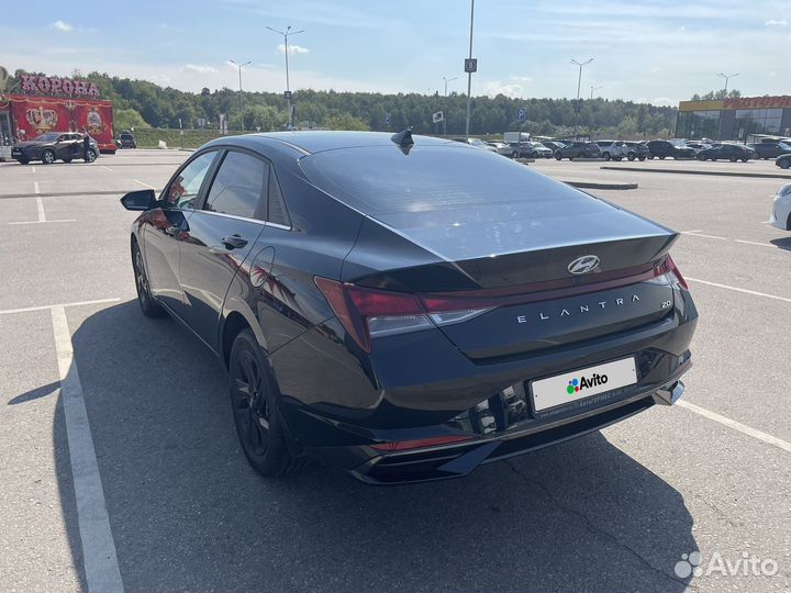 Hyundai Elantra, 2021