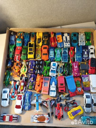 Машинки хотвилс