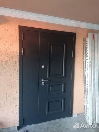 Установка входных дверей