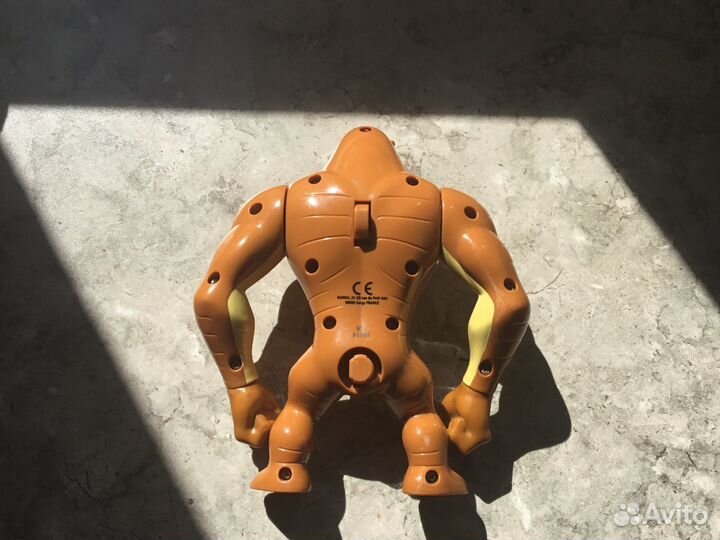 Бен 10 Гумангозавр