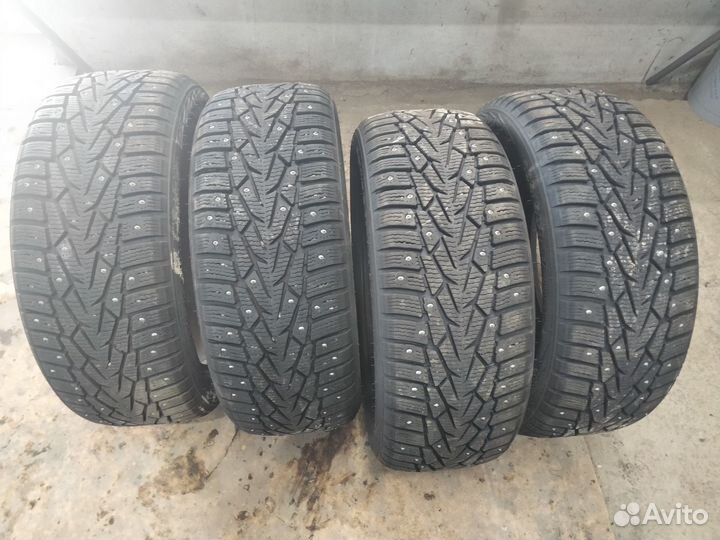 Шины зимние шипованные 205/50 R17