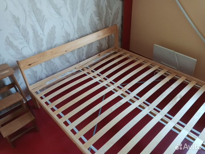 Продам каркас кровати IKEA Neiden