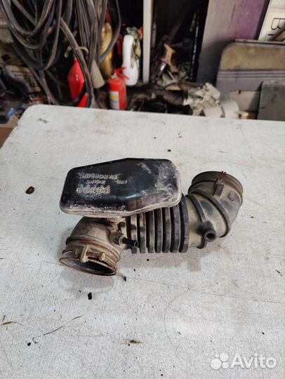 Патрубок воздухозаборника mitsubishi lancer 7